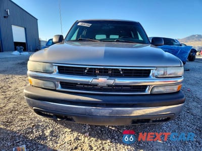 Piąte zdjęcie samochodu w środku: 2002 CHEVROLET SUBURBAN K1500 VIN:1GNFK16Z82J270632 - miniatura