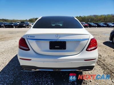 Zdjęcie 6 z 11 samochodu: 2019 MERCEDES-BENZ E 300 VIN:WDDZF4JB9KA509343 - miniatura