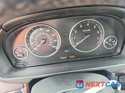 Zdjęcie 9 z 12 samochodu: 2015 BMW X5 SDRIVE35I VIN:5UXKR2C5XF0H36603 - miniatura