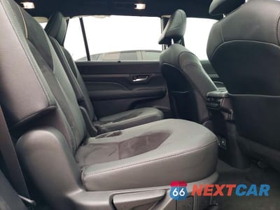 Zdjęcie 10 z 12 samochodu: 2024 TOYOTA GRAND HIGHLANDER HYBRID MAX LIMITED VIN:5TDADAB58RS008803 - miniatura