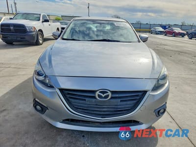 Piąte zdjęcie samochodu w środku: 2015 MAZDA 3 TOURING VIN:3MZBM1L74FM230364 - miniatura
