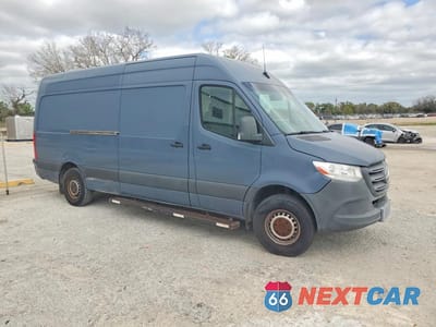 Czwarte zdjęcie samochodu z boku: 2019 MERCEDES-BENZ SPRINTER 2500 VIN:WD4PF1CD4KP146337 - miniatura