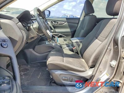 Zdjęcie 7 z 14 samochodu: 2018 NISSAN ROGUE SV VIN:KNMAT2MT0JP517951 - miniatura