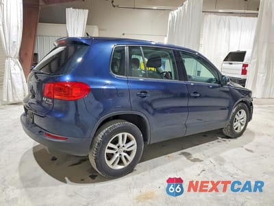 Trzecie zdjęcie samochodu z tyłu: 2014 VOLKSWAGEN TIGUAN S VIN:WVGBV3AX5EW611679 - miniatura