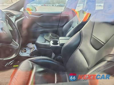 Zdjęcie 7 z 12 samochodu: 2016 TESLA MODEL S VIN:5YJSA1E2XGF123791 - miniatura