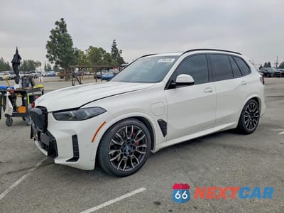 2025 BMW X5 XDRIVE50E 5UX43EU01S9Y60695 - główne zdjęcie licytacji z USA - miniatura