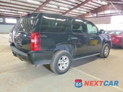 Trzecie zdjęcie samochodu z tyłu: 2014 CHEVROLET TAHOE SPECIAL VIN:1GNSK2E08ER197176 - miniatura