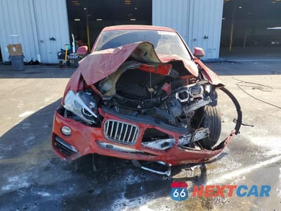 Piąte zdjęcie samochodu w środku: 2016 BMW X4 XDRIVE28I VIN:5UXXW3C57G0R22019 - miniatura