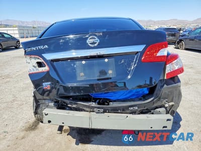 Zdjęcie 6 z 12 samochodu: 2015 NISSAN SENTRA S VIN:3N1AB7AP0FY302005 - miniatura