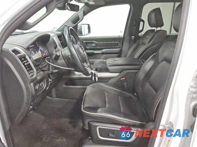 Zdjęcie 7 z 12 samochodu: 2023 RAM 1500 LARAMIE VIN:1C6RREJT0PN608365 - miniatura