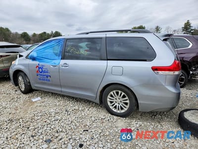 Drugie zdjęcie samochodu z przodu: 2011 TOYOTA SIENNA XLE 8-PASSENGER VIN:5TDYK3DC5BS072542 - miniatura