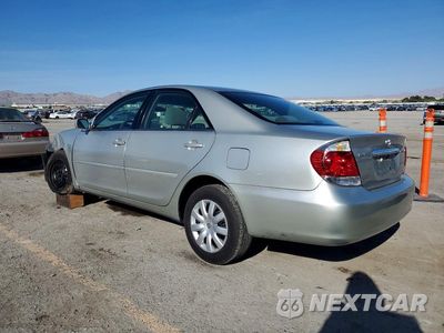 Drugie zdjęcie samochodu z przodu: 2005 TOYOTA CAMRY LE VIN:4T1BE30K95U416038 - miniatura