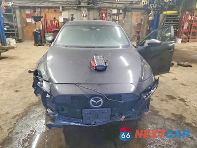 Piąte zdjęcie samochodu w środku: 2021 MAZDA 3 PREFERRED VIN:JM1BPBLLXM1340830 - miniatura