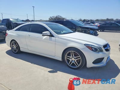 Czwarte zdjęcie samochodu z boku: 2016 MERCEDES-BENZ E 400 VIN:WDDKJ6FB0GF326220 - miniatura