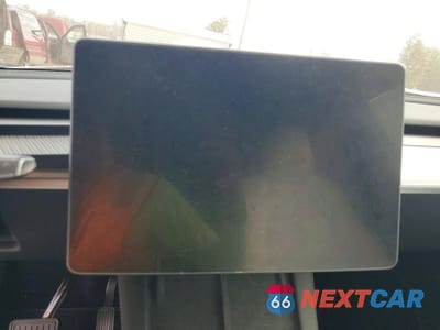 Zdjęcie 9 z 11 samochodu: 2023 TESLA MODEL Y VIN:7SAYGDEE1PA123585 - miniatura