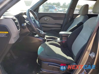 Zdjęcie 7 z 12 samochodu: 2018 KIA SOUL BASE VIN:KNDJN2A24J7606685 - miniatura