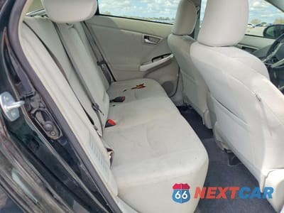 Zdjęcie 11 z 14 samochodu: 2015 TOYOTA PRIUS TWO VIN:JTDKN3DU6F1999168 - miniatura