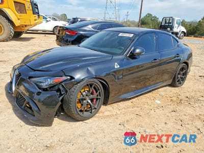 2017 ALFA ROMEO GIULIA QUADRIFOGLIO ZARFAEAV2H7541851 - główne zdjęcie licytacji z USA - miniatura