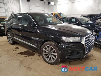 Czwarte zdjęcie samochodu z boku: 2018 AUDI Q7 PREMIUM PLUS VIN:WA1LAAF76JD020343 - miniatura