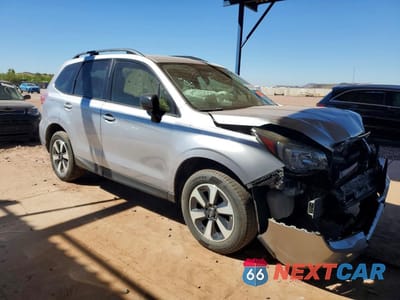 Czwarte zdjęcie samochodu z boku: 2018 SUBARU FORESTER 2.5I VIN:JF2SJABC1JH457066 - miniatura