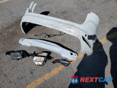 Zdjęcie 13 z 13 samochodu: 2016 VOLVO XC60 T5 VIN:YV440MDJ6G2845488 - miniatura