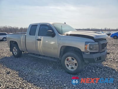 Czwarte zdjęcie samochodu z boku: 2007 CHEVROLET SILVERADO K1500 VIN:1GCEK19037Z599524 - miniatura