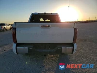 Zdjęcie 6 z 11 samochodu: 2022 TOYOTA TUNDRA LIMITED VIN:5TFJA5AB5NX005885 - miniatura