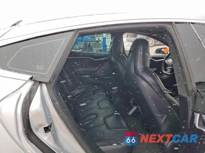 Zdjęcie 10 z 12 samochodu: 2016 TESLA MODEL S VIN:5YJSA1E22GF157854 - miniatura