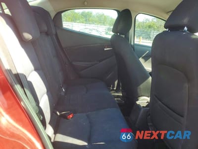 Zdjęcie 10 z 12 samochodu: 2018 TOYOTA YARIS IA BASE VIN:3MYDLBYV1JY333627 - miniatura