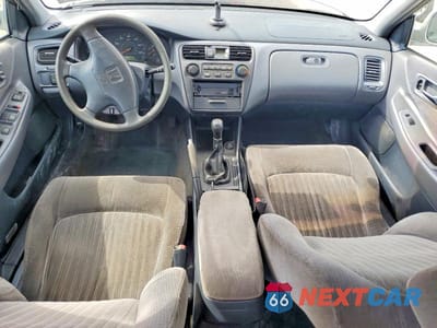 Zdjęcie 8 z 12 samochodu: 1998 HONDA ACCORD LX VIN:1HGCG5541WA040464 - miniatura