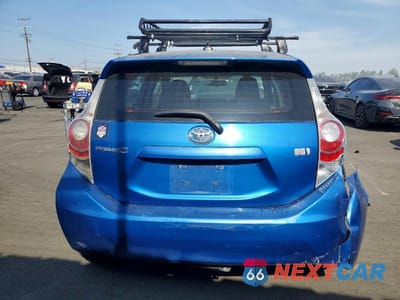 Zdjęcie 6 z 12 samochodu: 2013 TOYOTA PRIUS C THREE VIN:JTDKDTB3XD1034565 - miniatura