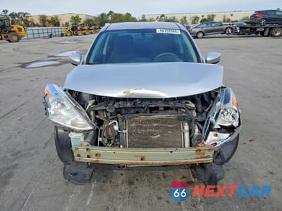 Piąte zdjęcie samochodu w środku: 2016 NISSAN VERSA 1.6 S PLUS VIN:3N1CN7AP9GL901340 - miniatura