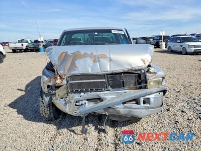 Piąte zdjęcie samochodu w środku: 1999 DODGE RAM 2500 VIN:1B7KC2368XJ628937 - miniatura