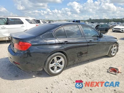 Trzecie zdjęcie samochodu z tyłu: 2014 BMW 328 I VIN:WBA3A5G52ENP33912 - miniatura