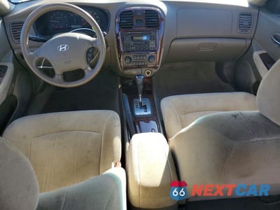 Zdjęcie 8 z 11 samochodu: 2004 HYUNDAI SONATA GLS VIN:KMHWF35H24A078445 - miniatura