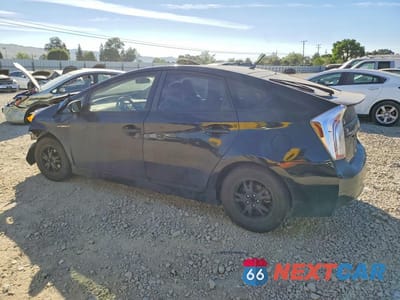 Drugie zdjęcie samochodu z przodu: 2013 TOYOTA PRIUS TWO VIN:JTDKN3DU1D0343480 - miniatura
