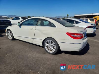 Drugie zdjęcie samochodu z przodu: 2010 MERCEDES-BENZ E 350 VIN:WDDKJ5GBXAF039015 - miniatura