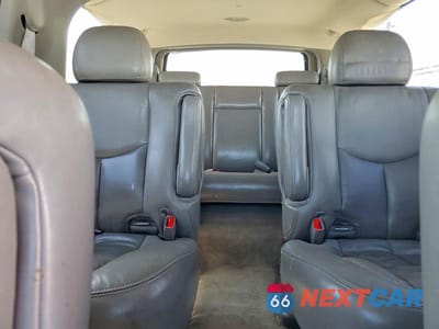 Zdjęcie 10 z 12 samochodu: 2005 GMC YUKON XL DENALI VIN:1GKFK66U95J266947 - miniatura