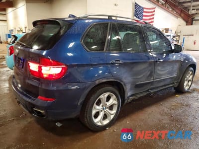 Trzecie zdjęcie samochodu z tyłu: 2011 BMW X5 XDRIVE50I VIN:5UXZV8C53BL420575 - miniatura