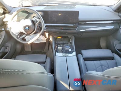 Zdjęcie 8 z 12 samochodu: 2025 BMW 530 I VIN:WBA43FJ04SCT22729 - miniatura