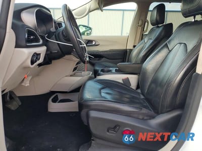 Zdjęcie 7 z 12 samochodu: 2022 CHRYSLER PACIFICA TOURING L VIN:2C4RC1BG7NR138999 - miniatura