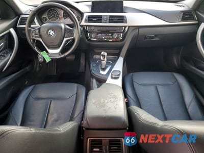 Zdjęcie 8 z 12 samochodu: 2017 BMW 320 I VIN:WBA8E1G37HNU16133 - miniatura