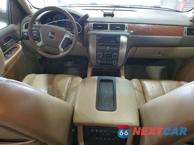 Zdjęcie 8 z 13 samochodu: 2007 GMC YUKON XL K1500 VIN:1GKFK16377J250808 - miniatura