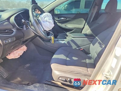 Zdjęcie 7 z 12 samochodu: 2020 CHEVROLET MALIBU LT VIN:1G1ZD5ST8LF043382 - miniatura