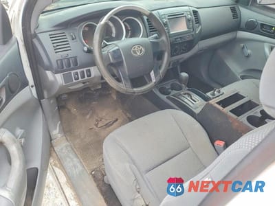 Zdjęcie 8 z 11 samochodu: 2013 TOYOTA TACOMA VIN:5TFPX4EN6DX017341 - miniatura