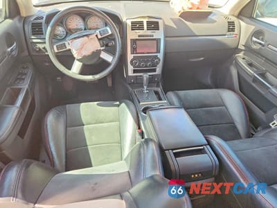 Zdjęcie 8 z 11 samochodu: 2008 DODGE CHARGER SRT-8 VIN:2B3LA73W28H271136 - miniatura