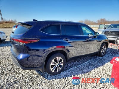 Trzecie zdjęcie samochodu z tyłu: 2024 TOYOTA HIGHLANDER HYBRID XLE VIN:5TDKBRCH8RS631694 - miniatura