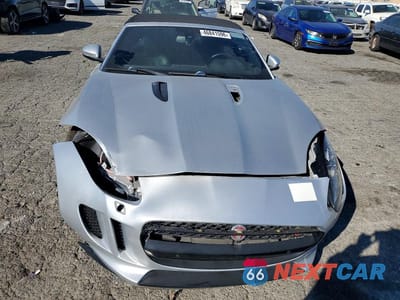 Piąte zdjęcie samochodu w środku: 2015 JAGUAR F-TYPE V8 S VIN:SAJWA6GL8FMK13677 - miniatura