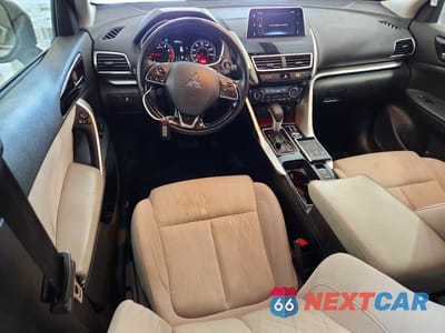 Zdjęcie 8 z 13 samochodu: 2018 MITSUBISHI ECLIPSE CROSS VIN:JA4AT5AA5JZ051419 - miniatura
