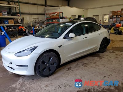 2022 TESLA MODEL 3 5YJ3E1EB9NF240848 - główne zdjęcie licytacji z USA - miniatura
